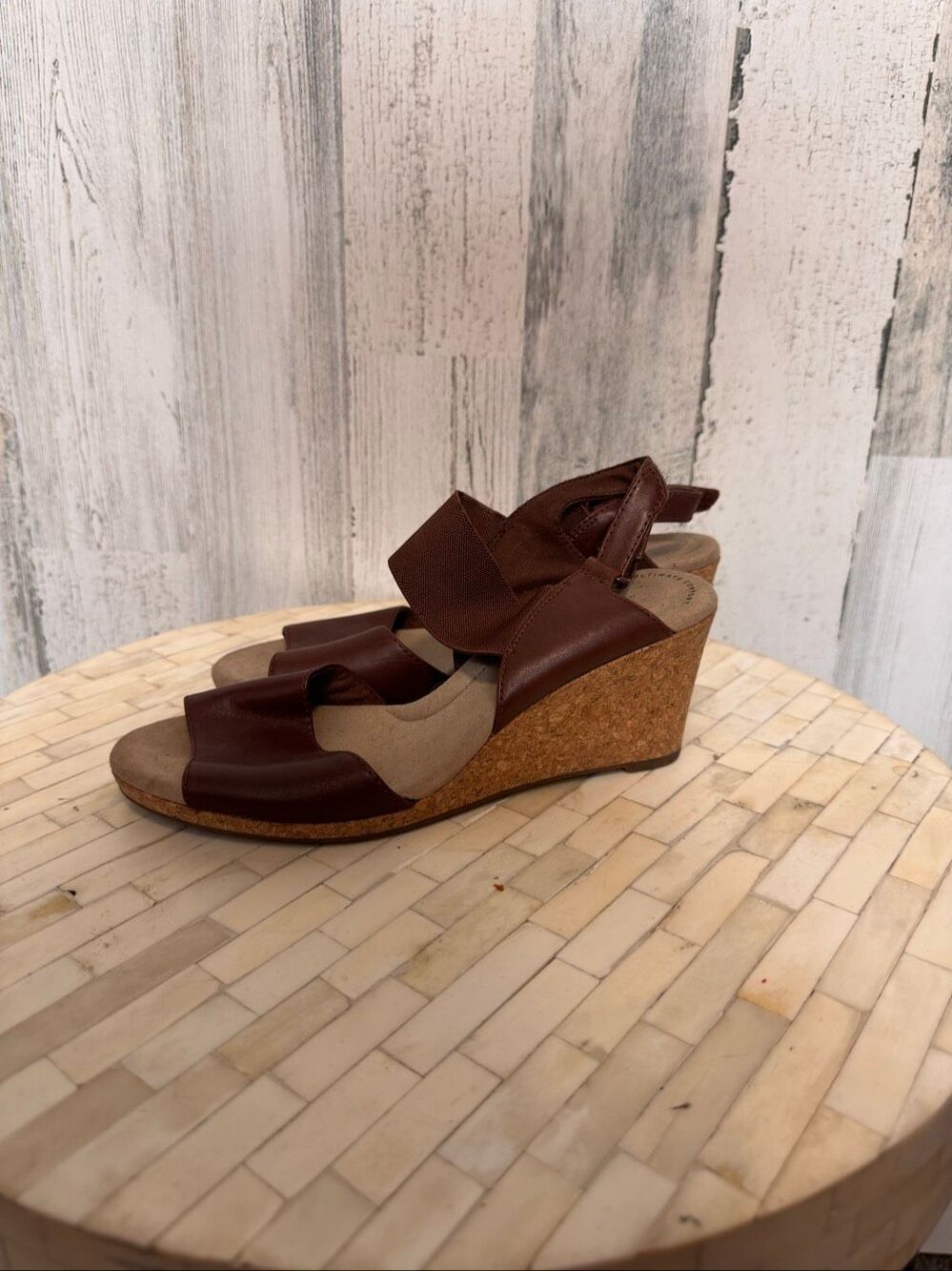 Clarks Ultimate Comfort Cork Wedge Sandal Womens 8 Brown Leather Slingback